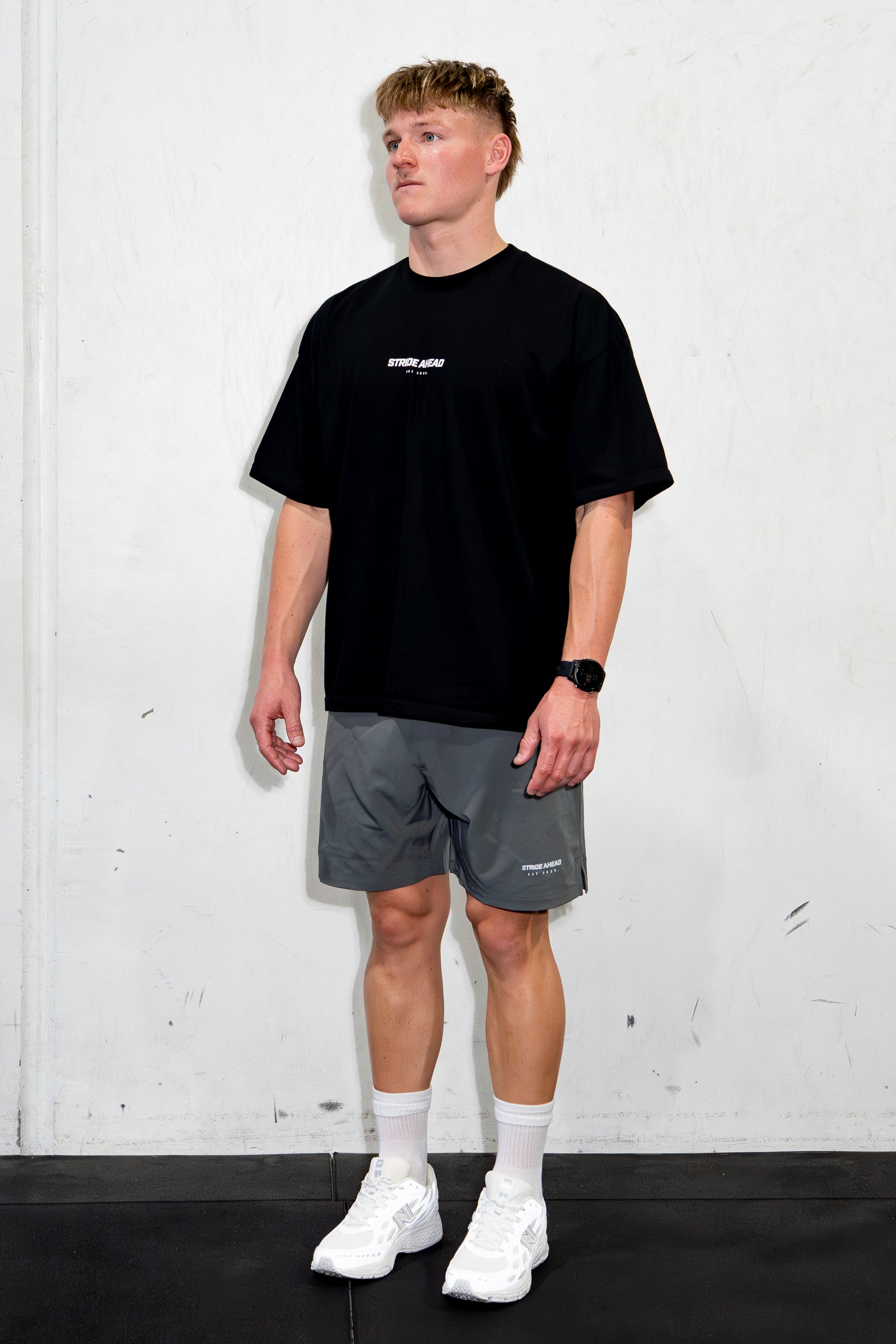 Classic Oversized Tee "Running Co" Black