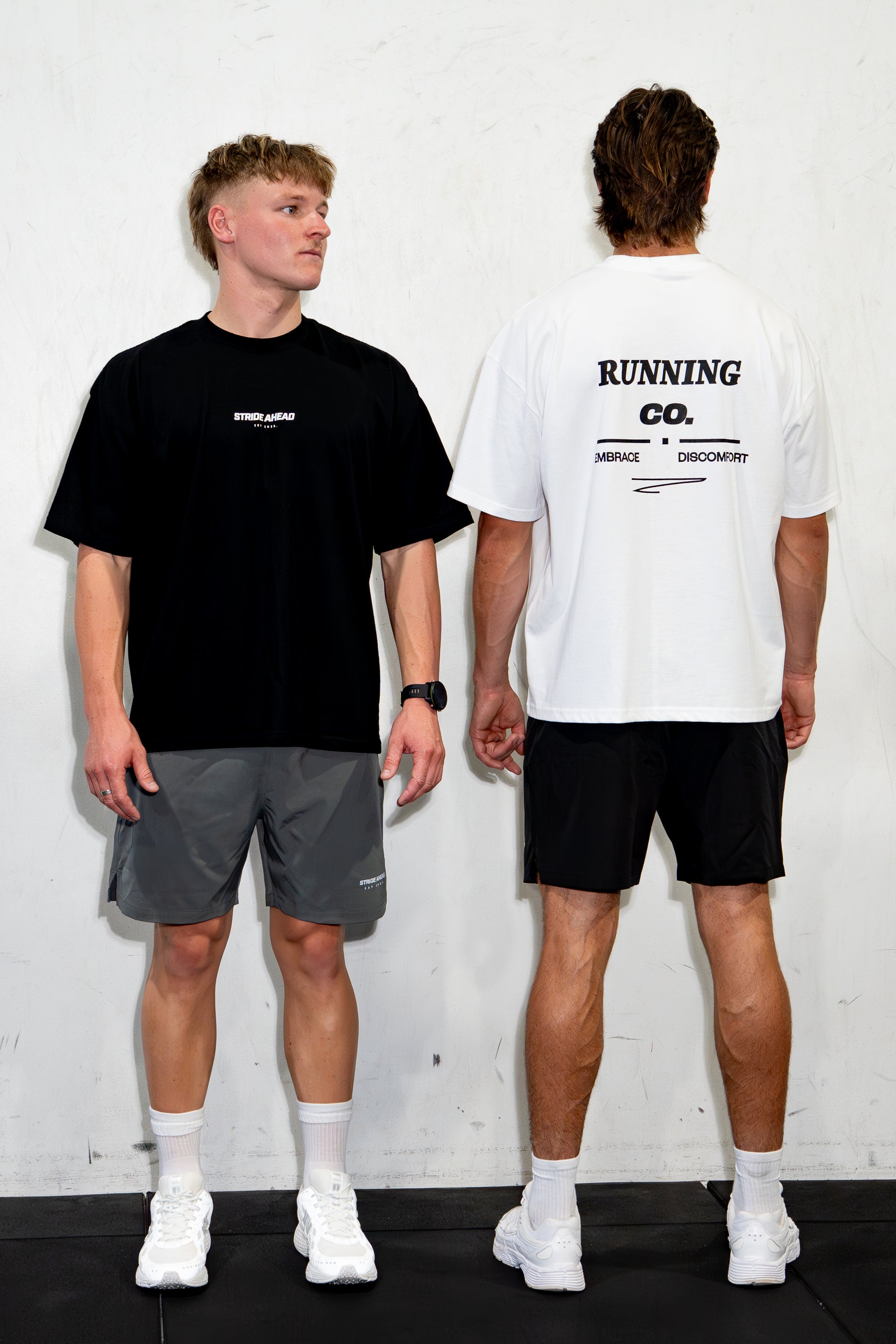 Classic Oversized Tee "Running Co" Black