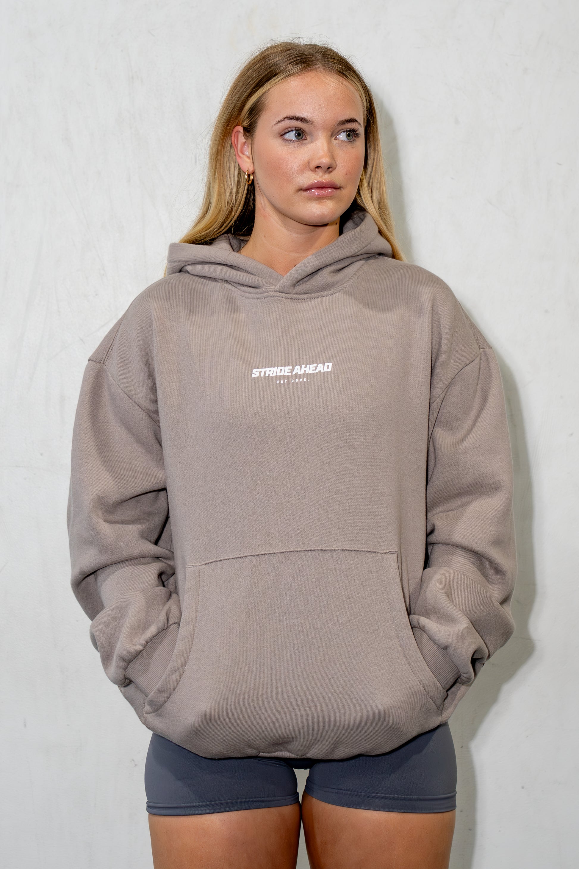 Box Hoodie "Running CO" Beige