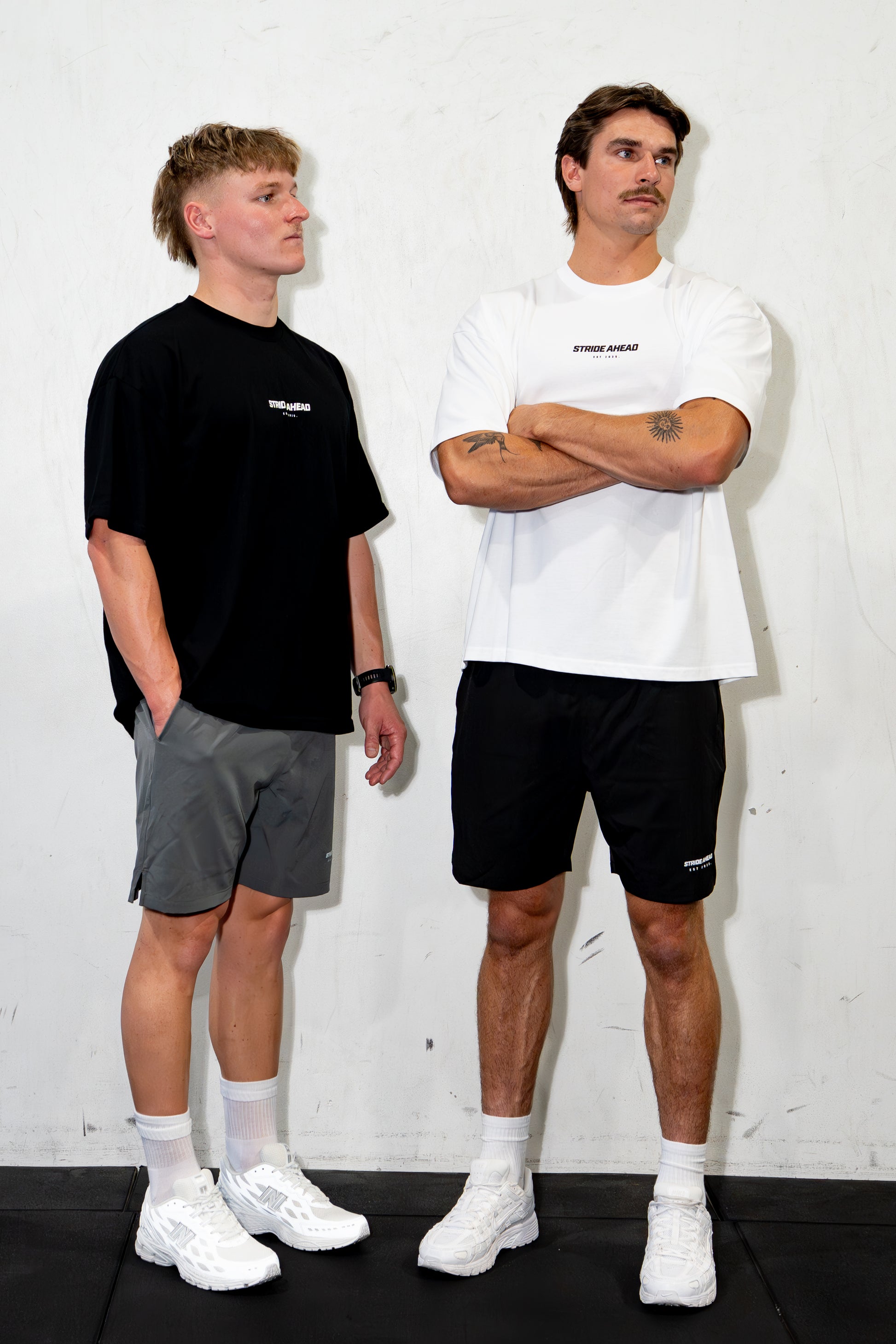 Classic Oversized Tee "Running Co" Black