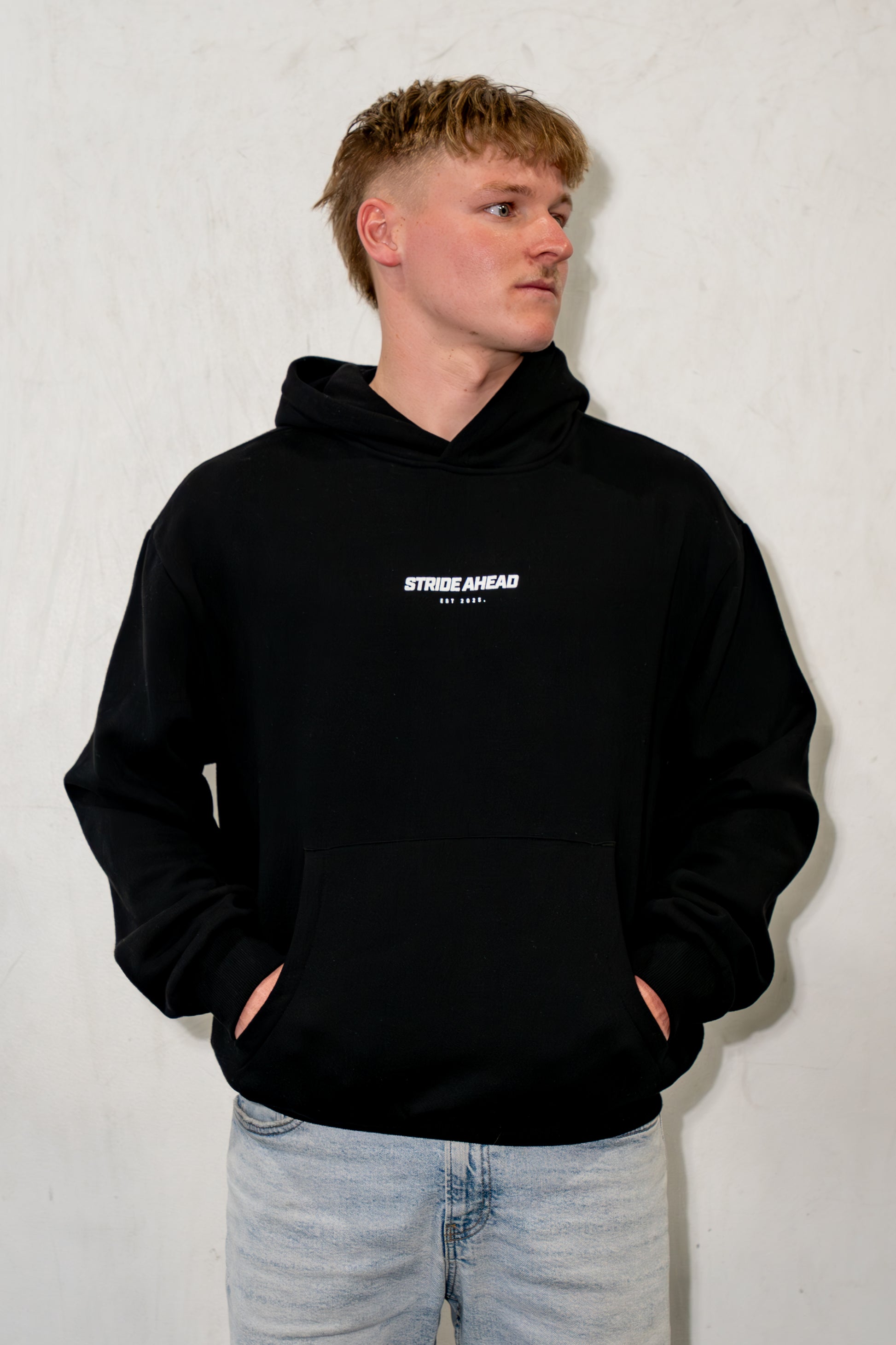 Box Hoodie "Running CO" Black